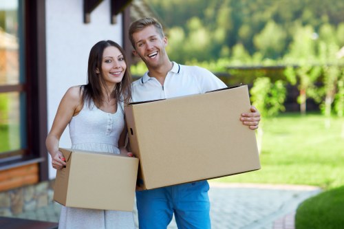 Moving van service for homes and businesses in Brompton